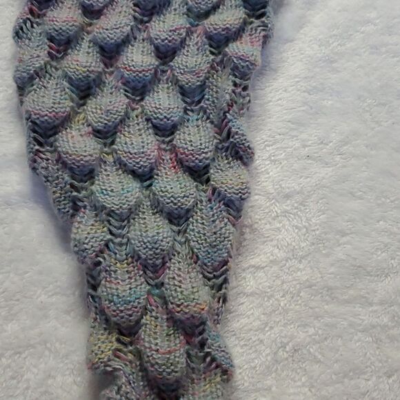 Mermaid Tail Blanket Handmade Crochet - Picture 4 of 12